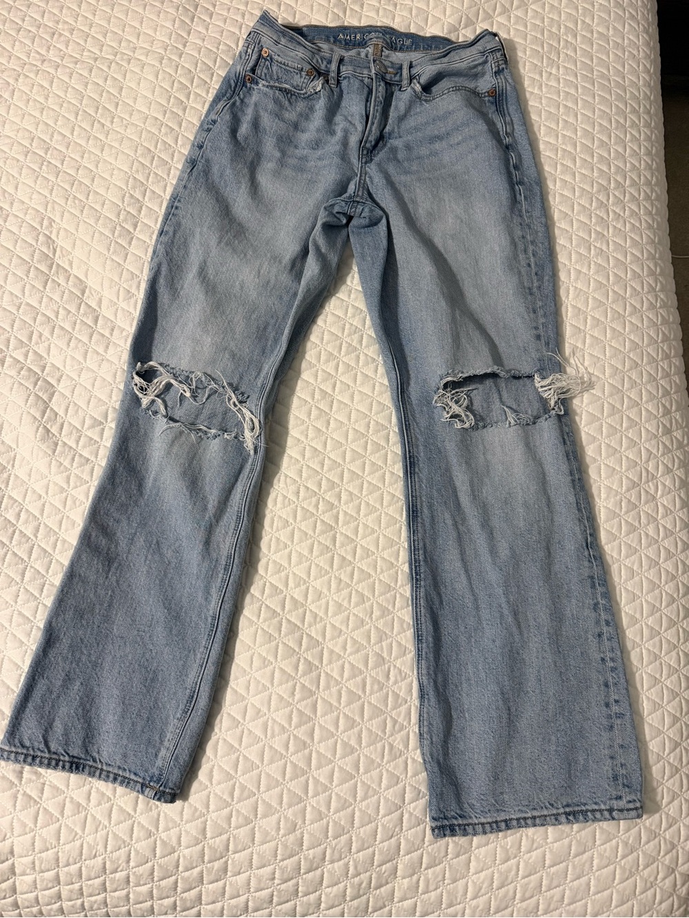 American Eagle Outfitters Light Blue Distressed 90’s Boot cut Jeans
